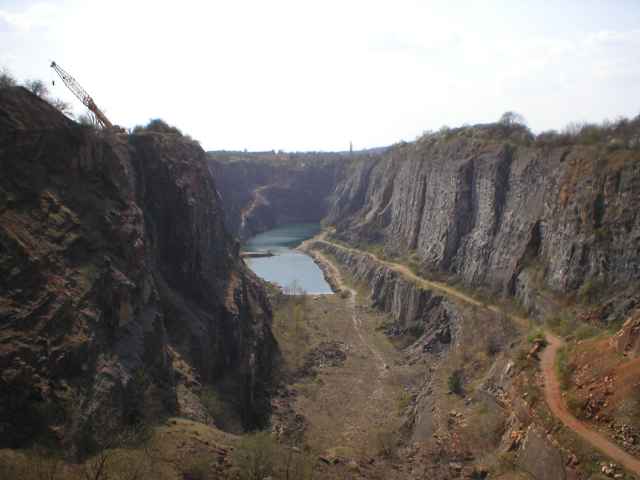 lom Amerika pohled od silnice