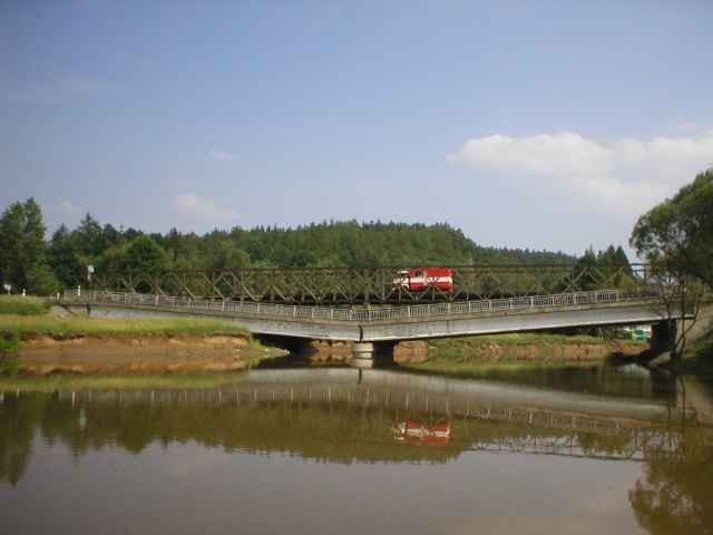 celkov� pohled na most mezi Bavorovem a Vod�any