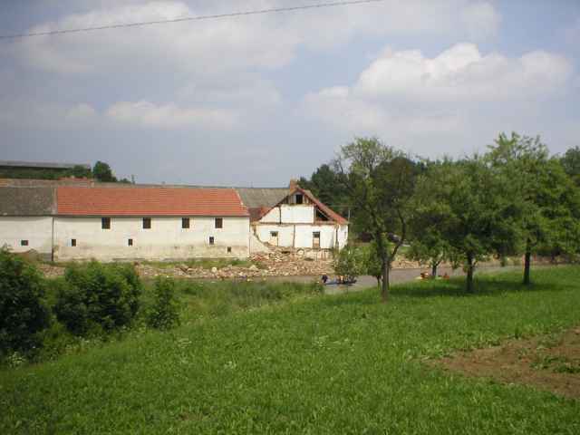 nap�l zbo�en� d�m u osudn� �eky v T�ovic�ch