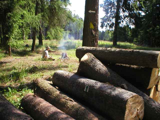 na tomhle m�st� jsme u Ple�ivce t�bo�ili