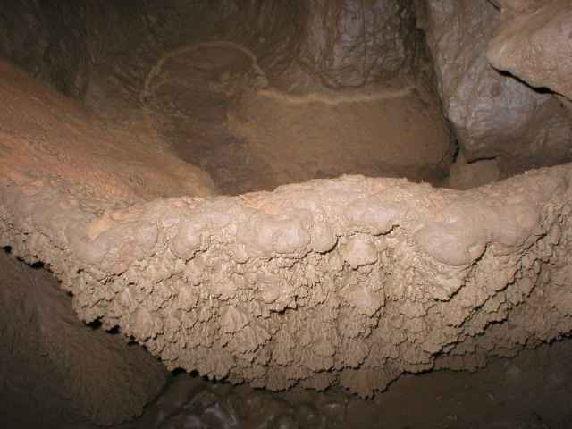 Ardovsk� jasky�a