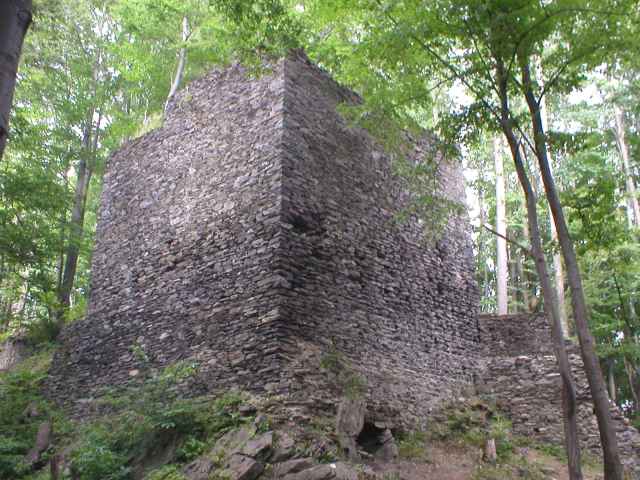 Nov� hrad u Hanu�ovic, ba�ta