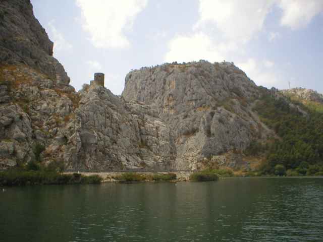 ka�on �eky Cetiny u Omi�e