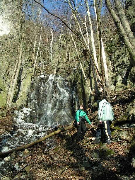 Nichte a Vizi u Pr��elsk�ho vodop�du