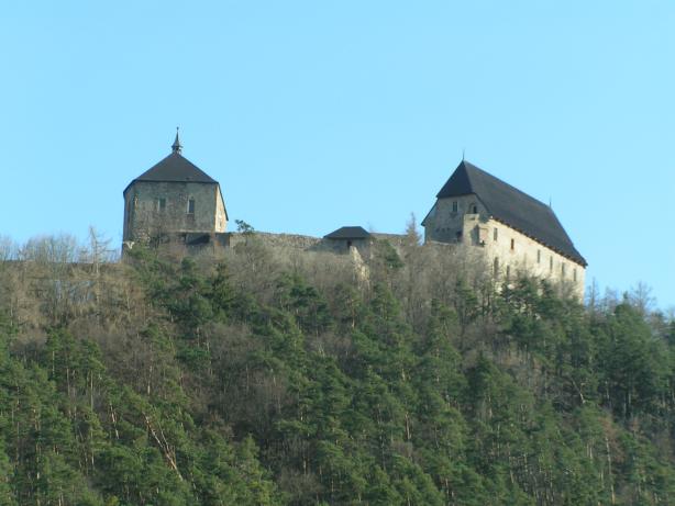 hrad To�n�k