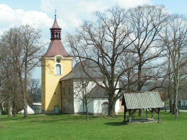 kostel ve Lhot� pod Rad�em